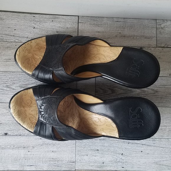 Sofft Black Leather Heels 7N Slip On 3.5" High Heel - Picture 2 of 7